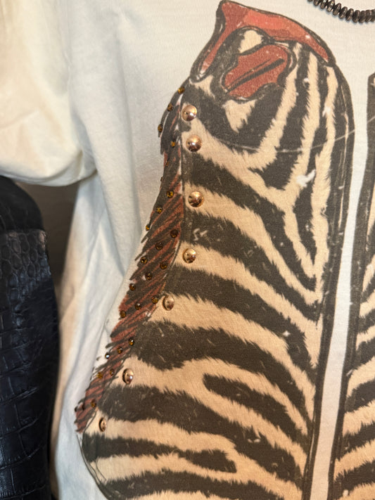 ZEBRA CHAPS TEE